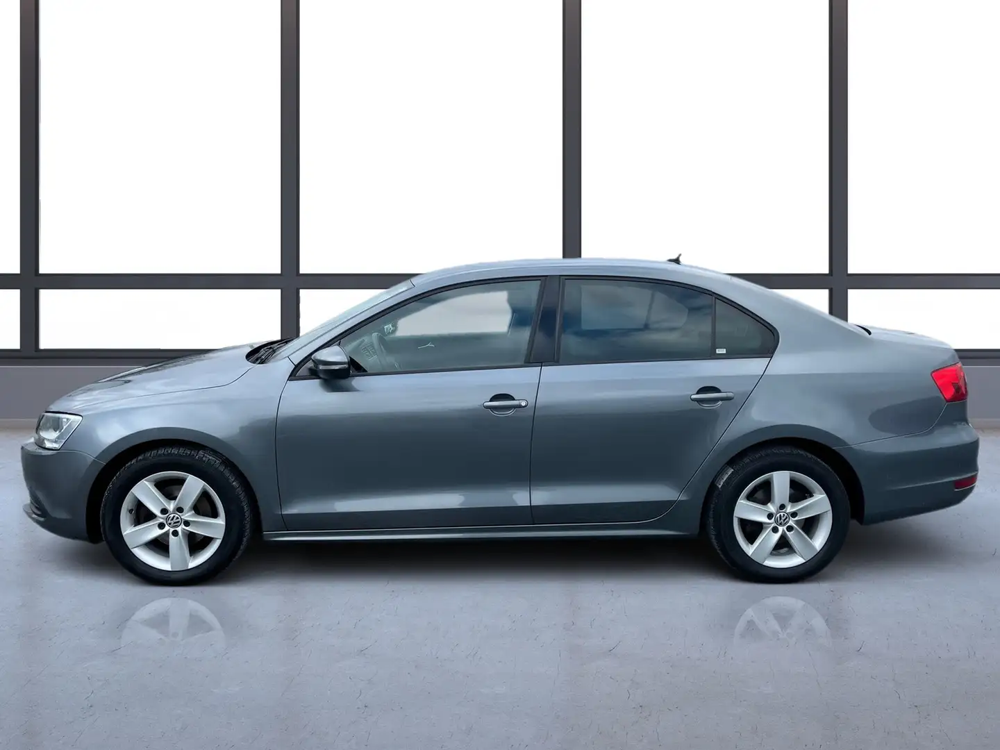 Vehicle image, number 4