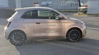 Vehicle image thumbnail, number 6