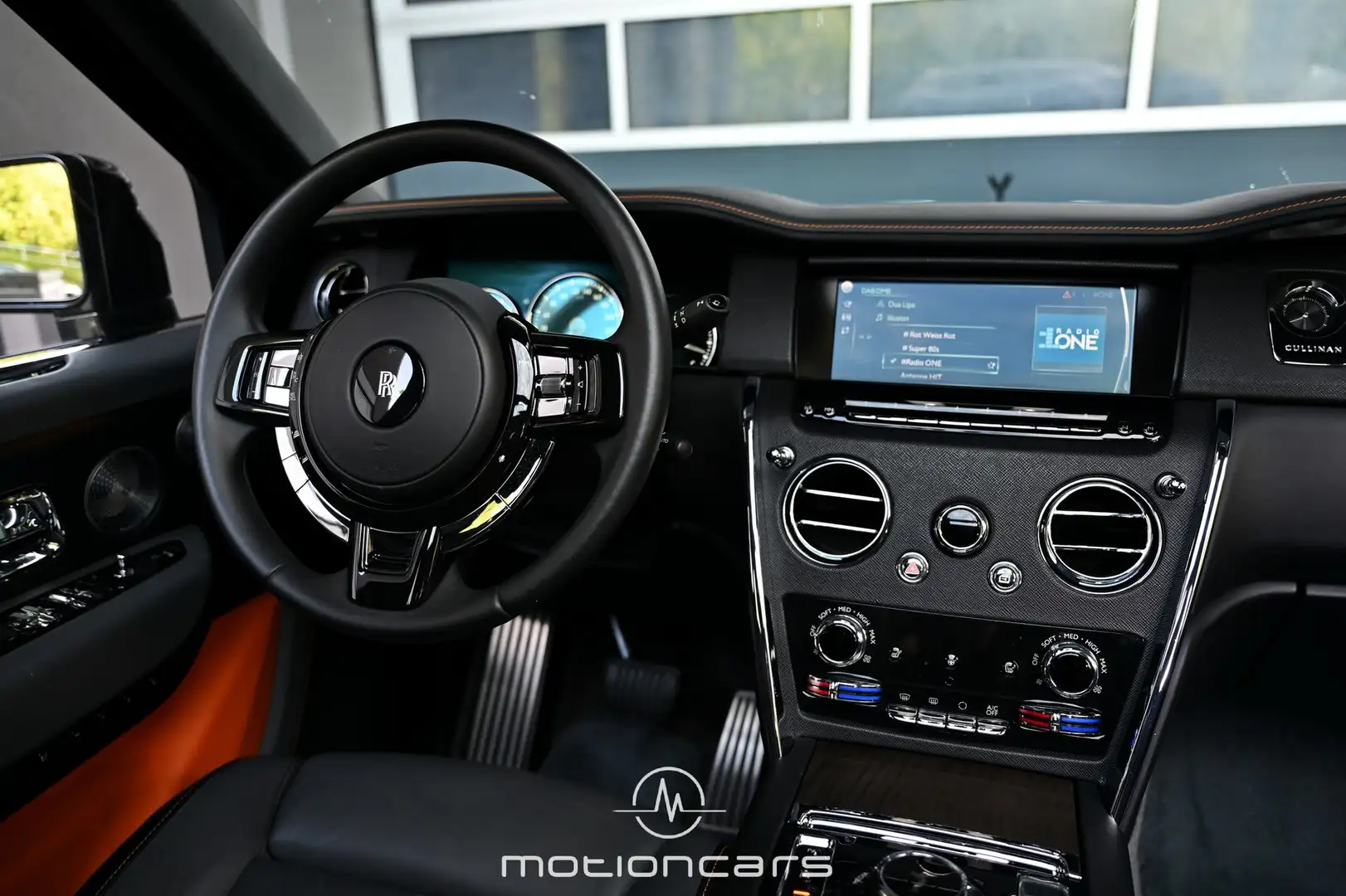 Vehicle image, number 19