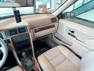 Vehicle image thumbnail, number 12