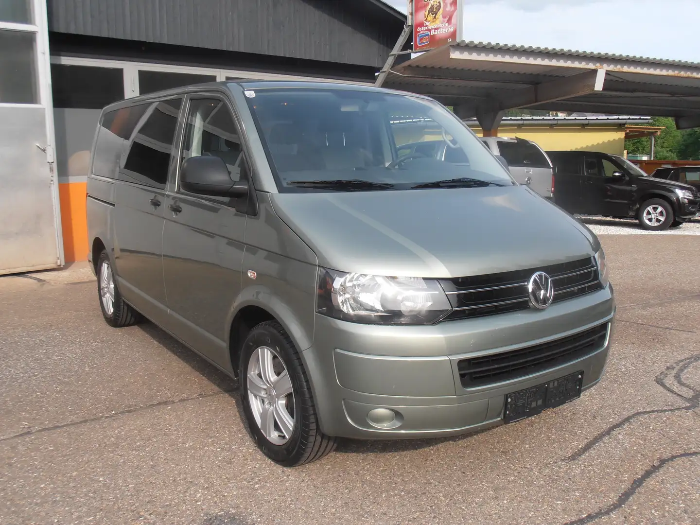 Vehicle image, number 7