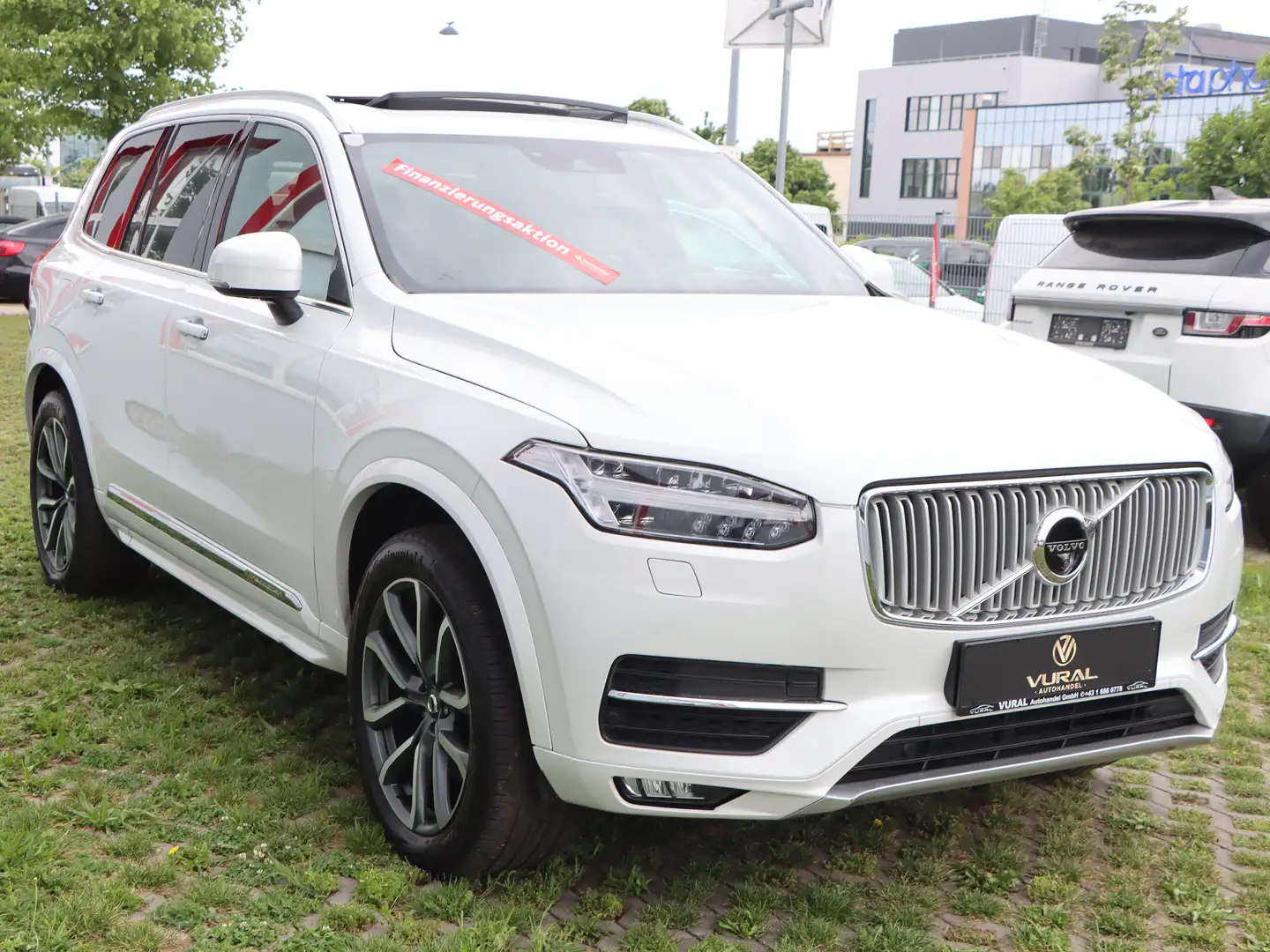 Vehicle image, number 4