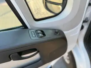 Vehicle image thumbnail, number 14