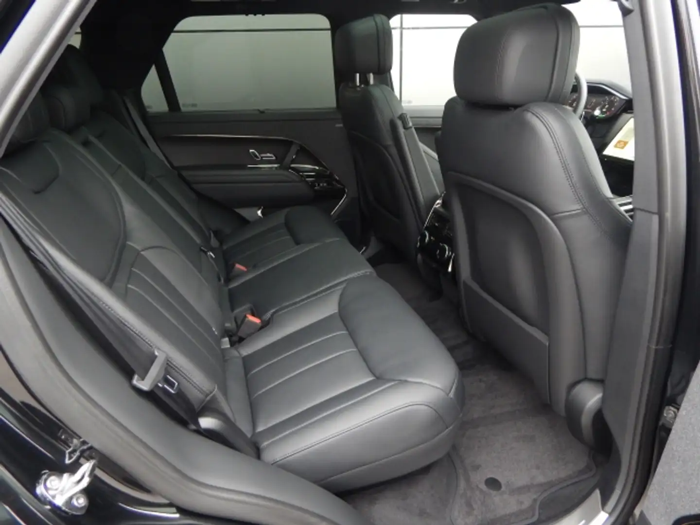 Vehicle image, number 4