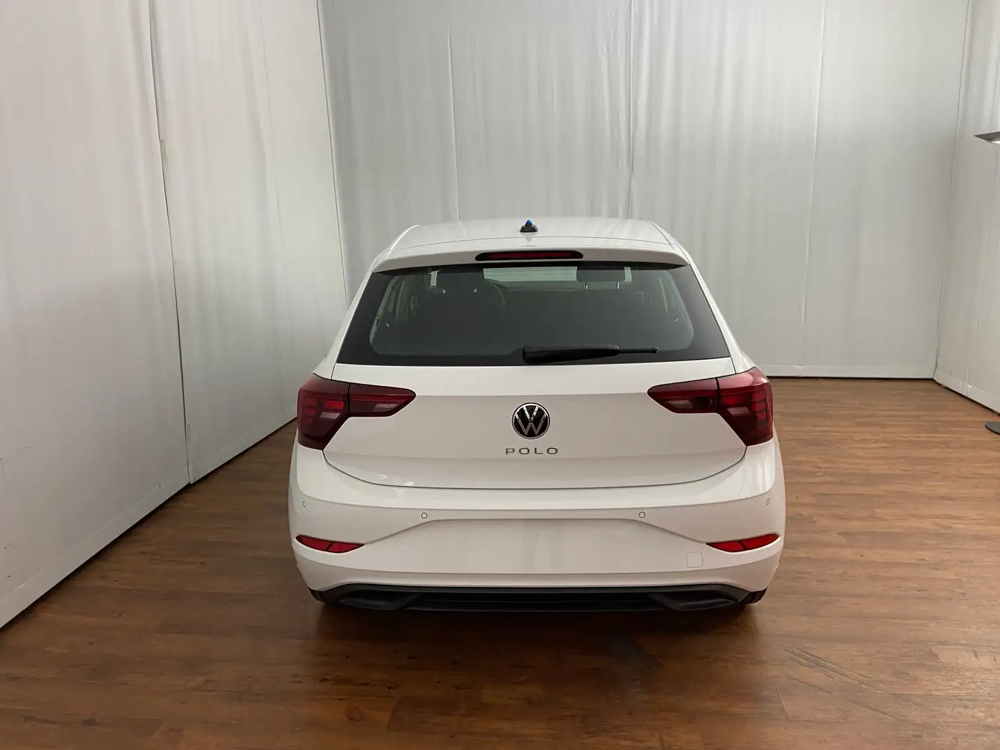 Vehicle image, number 7