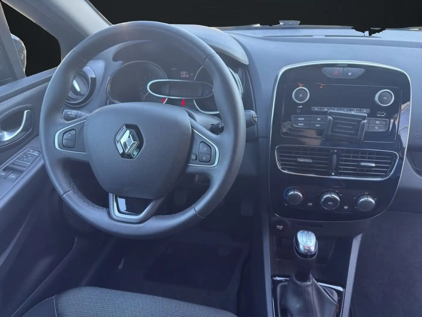 Vehicle image, number 10