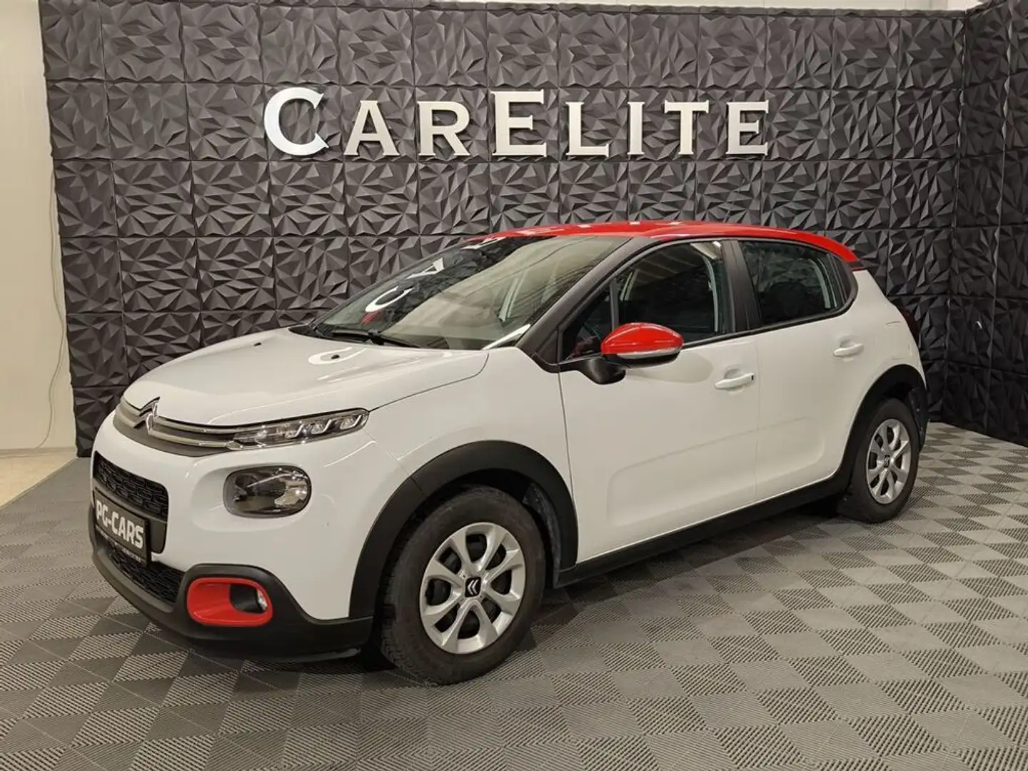 Vehicle image, number 2