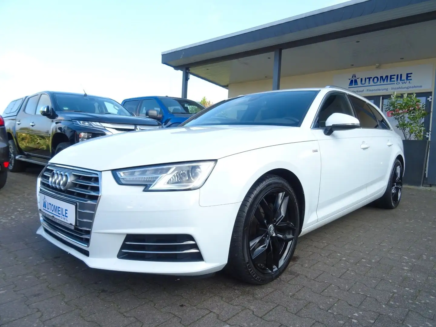 Vehicle image, number 1