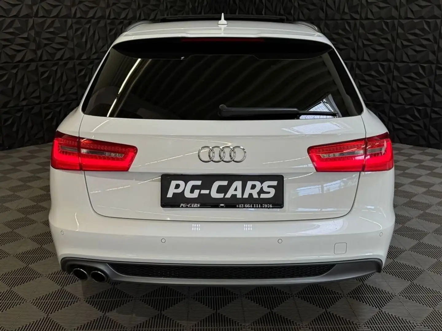 Vehicle image, number 7