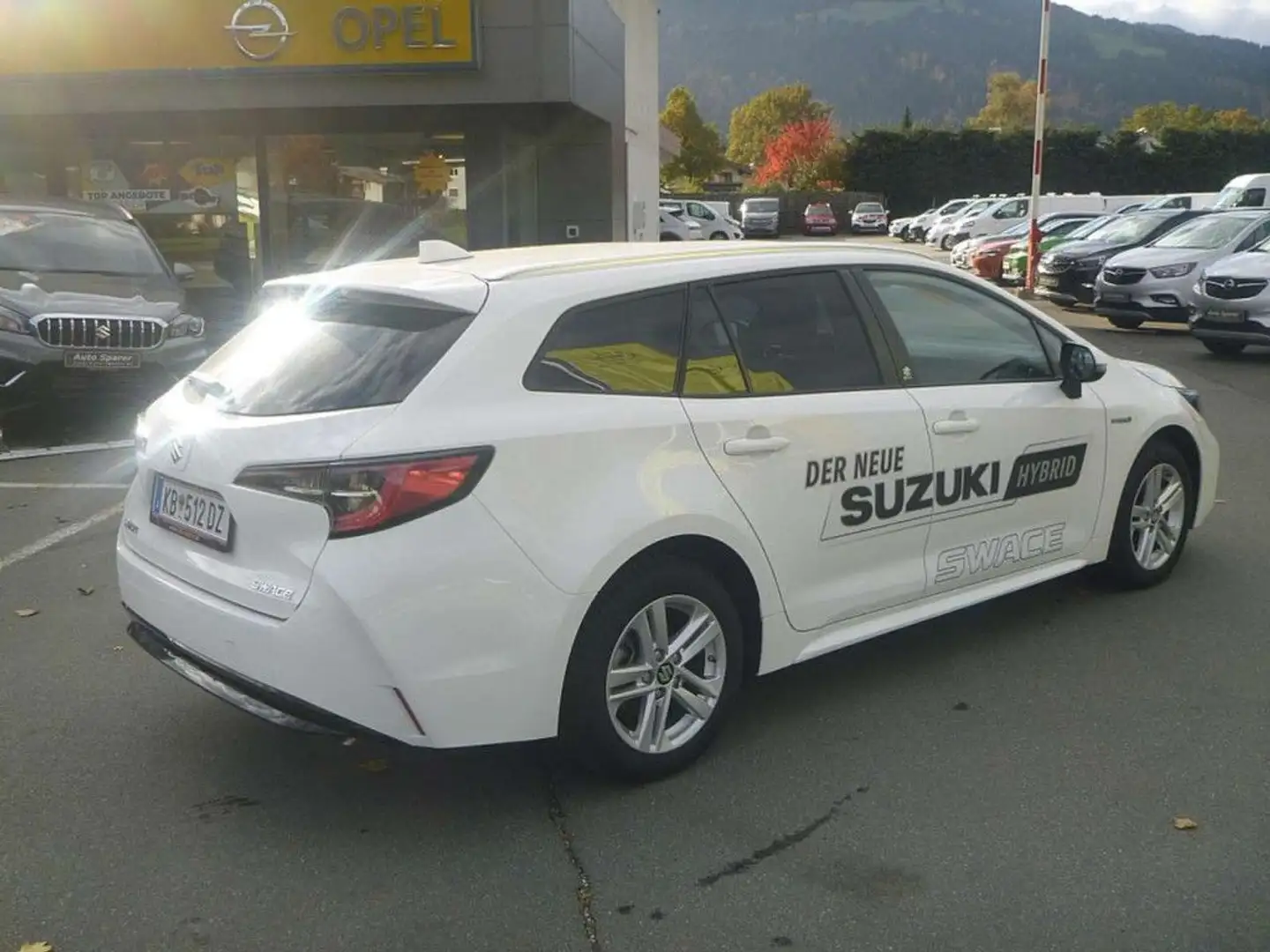 Vehicle image, number 4
