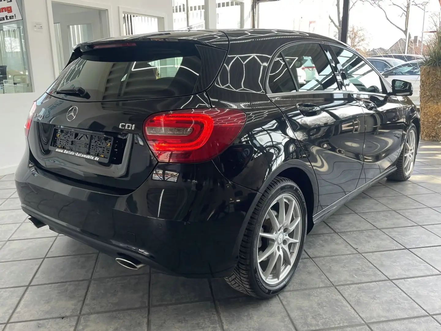Vehicle image, number 5