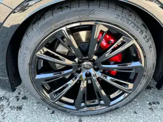 Vehicle image thumbnail, number 4