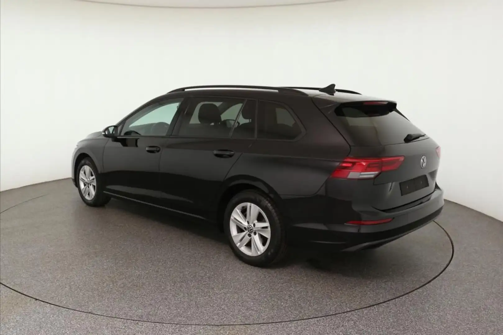 Vehicle image, number 3