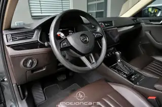 Vehicle image thumbnail, number 12