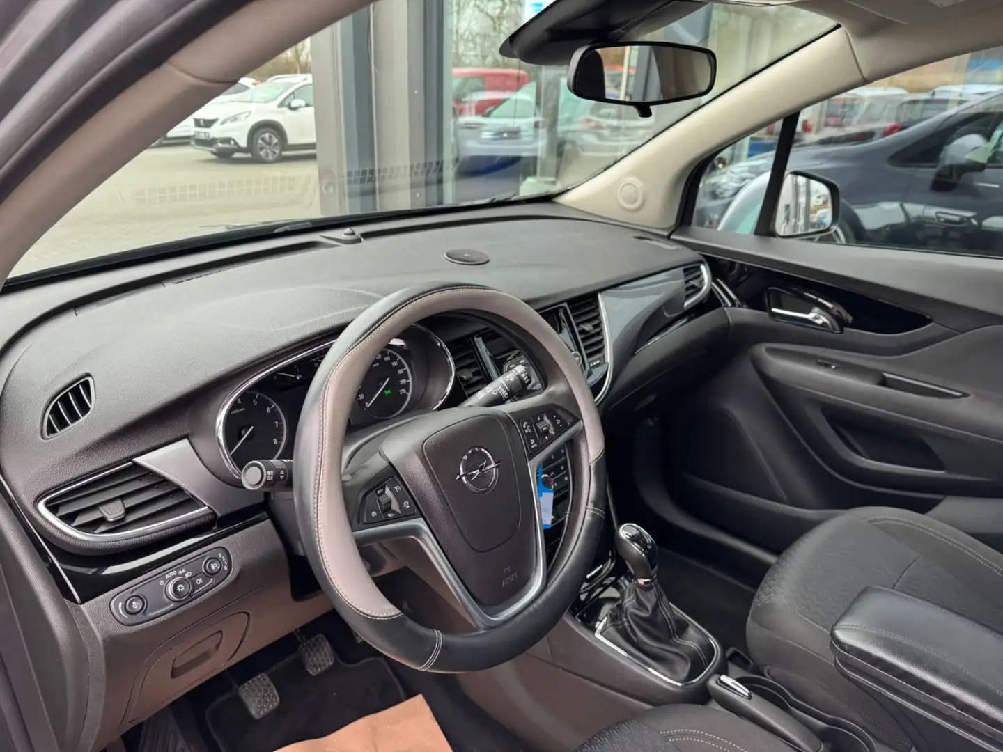 Vehicle image, number 9