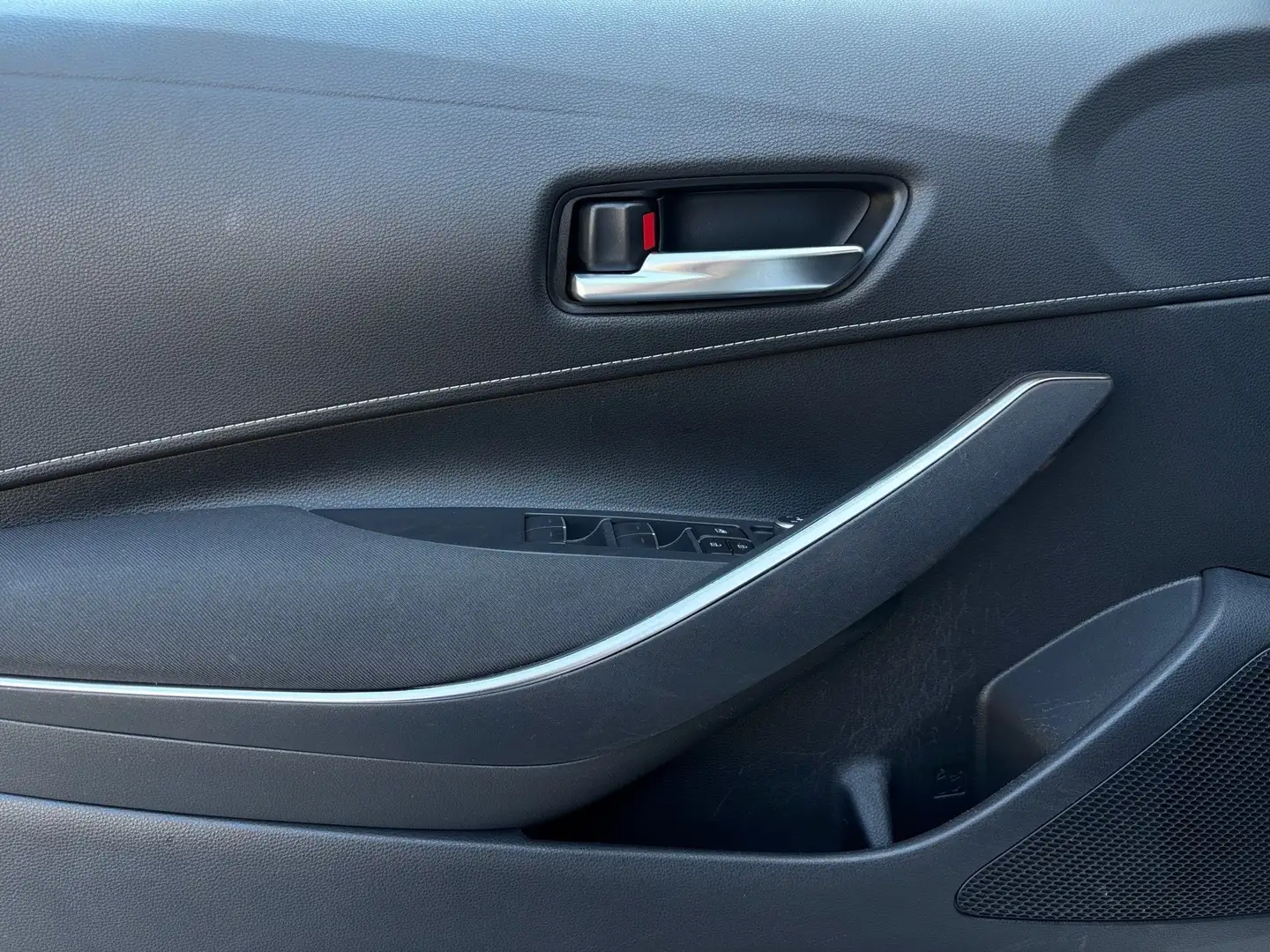 Vehicle image, number 14