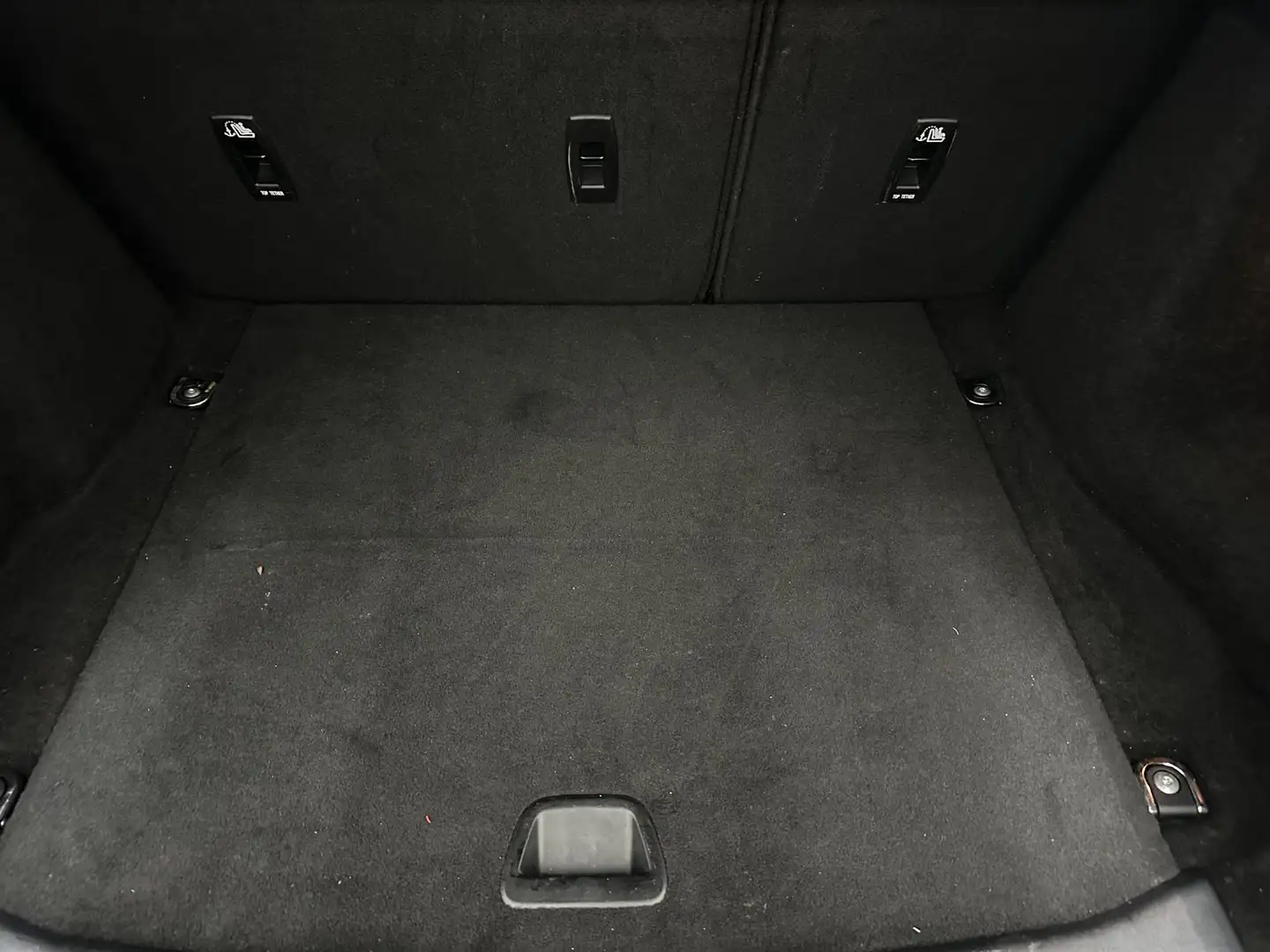 Vehicle image, number 25