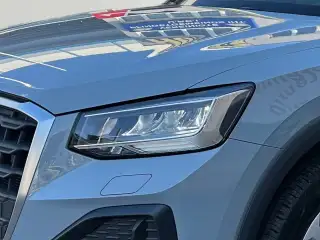 Vehicle image thumbnail, number 9