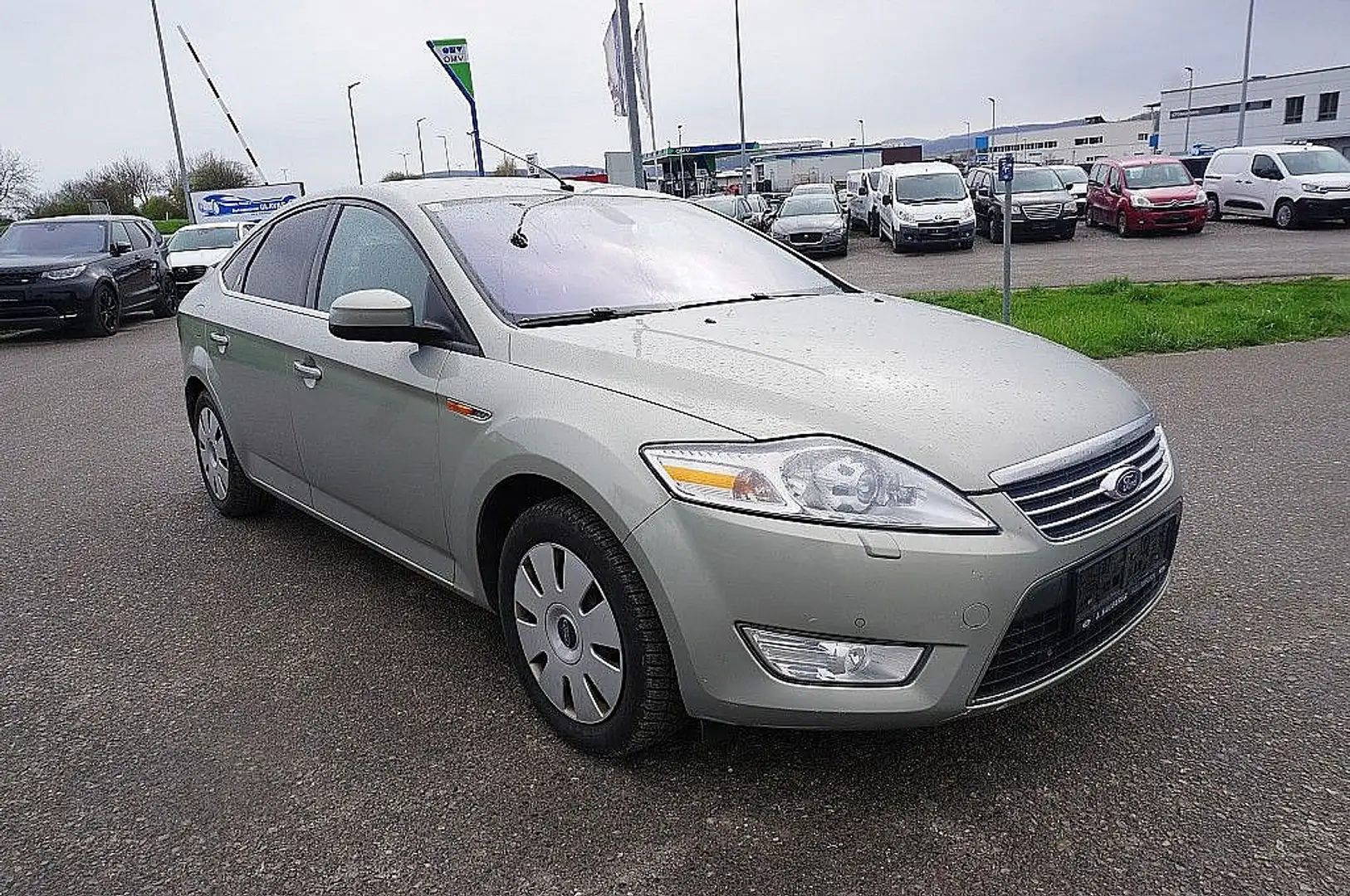 Vehicle image, number 2