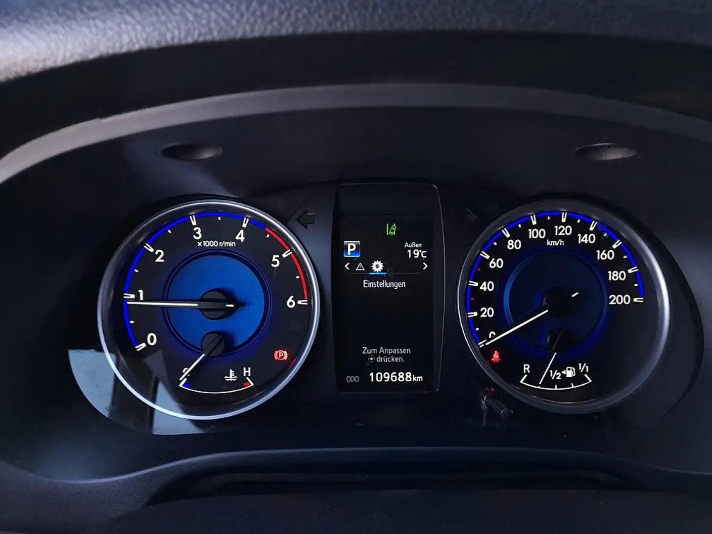 Vehicle image, number 8