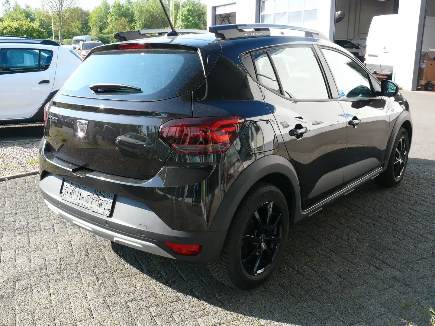 Vehicle image, number 5