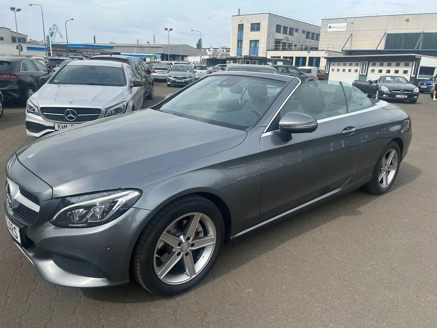 Vehicle image, number 11