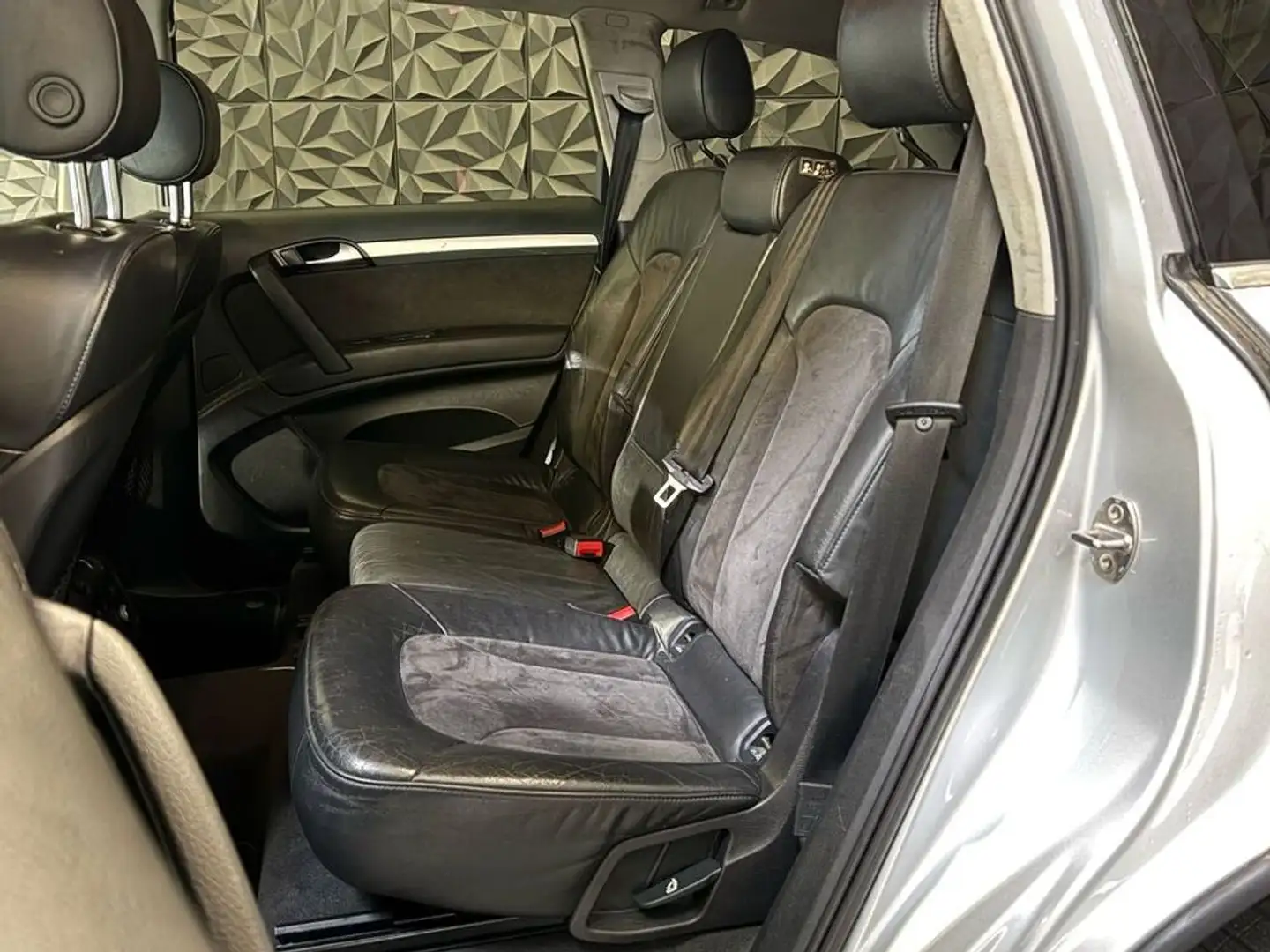 Vehicle image, number 7