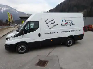 Vehicle image thumbnail, number 2