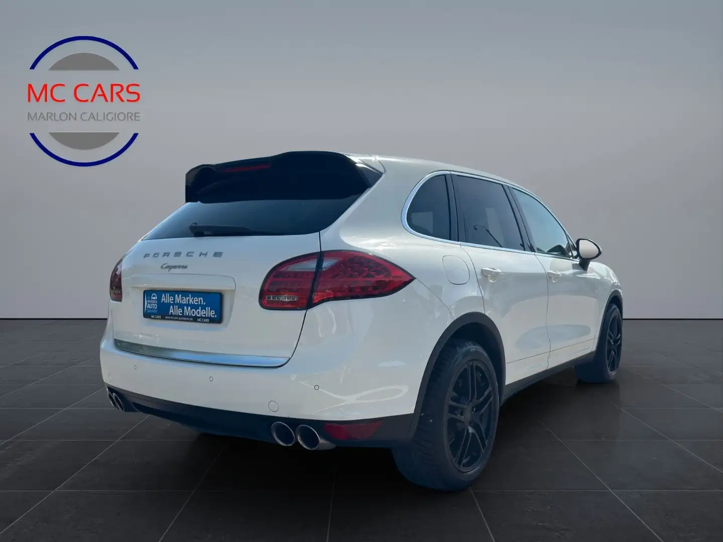 Vehicle image, number 4