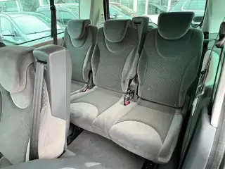 Vehicle image thumbnail, number 13