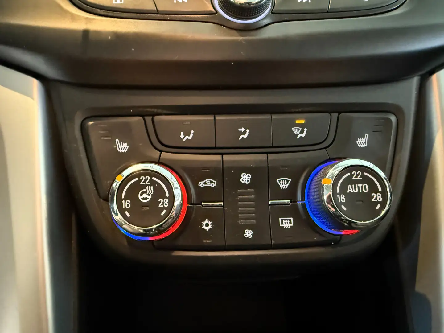 Vehicle image, number 7