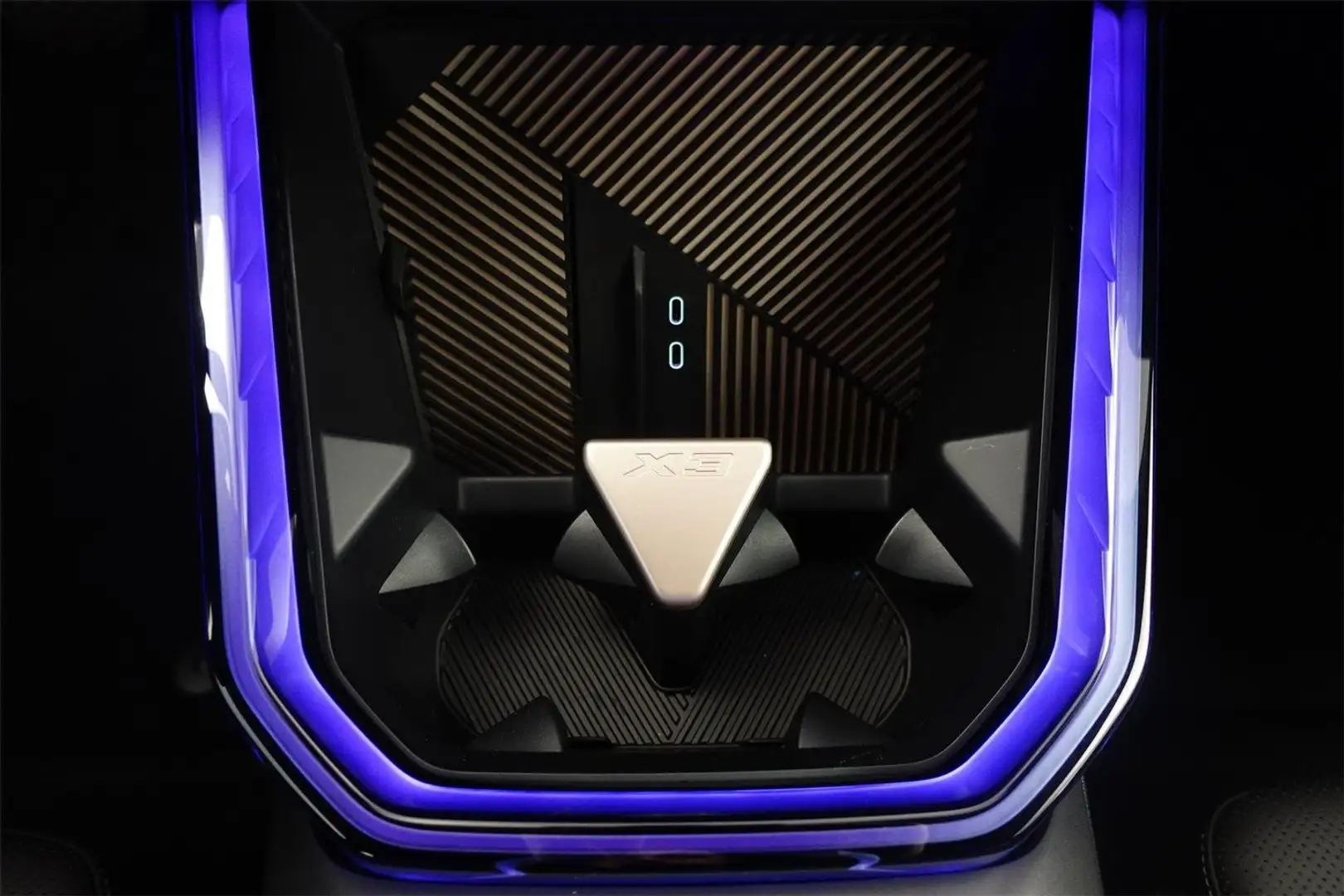 Vehicle image, number 18