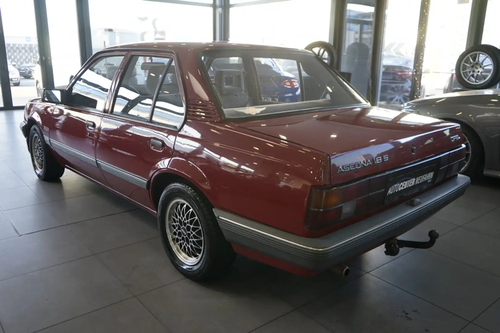 Vehicle image, number 5