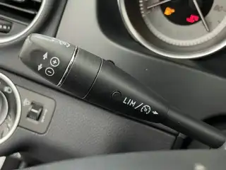 Vehicle image thumbnail, number 12