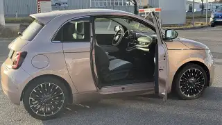 Vehicle image thumbnail, number 7