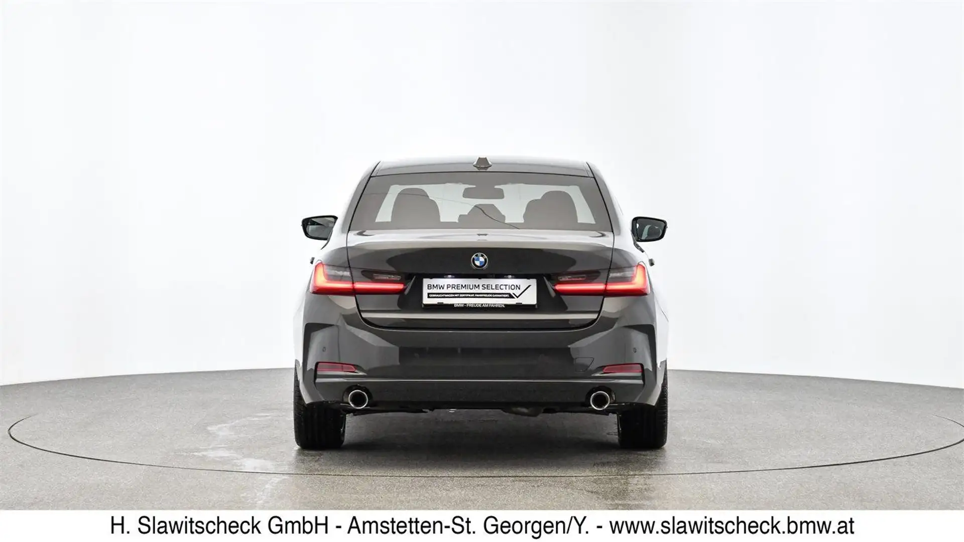 Vehicle image, number 4