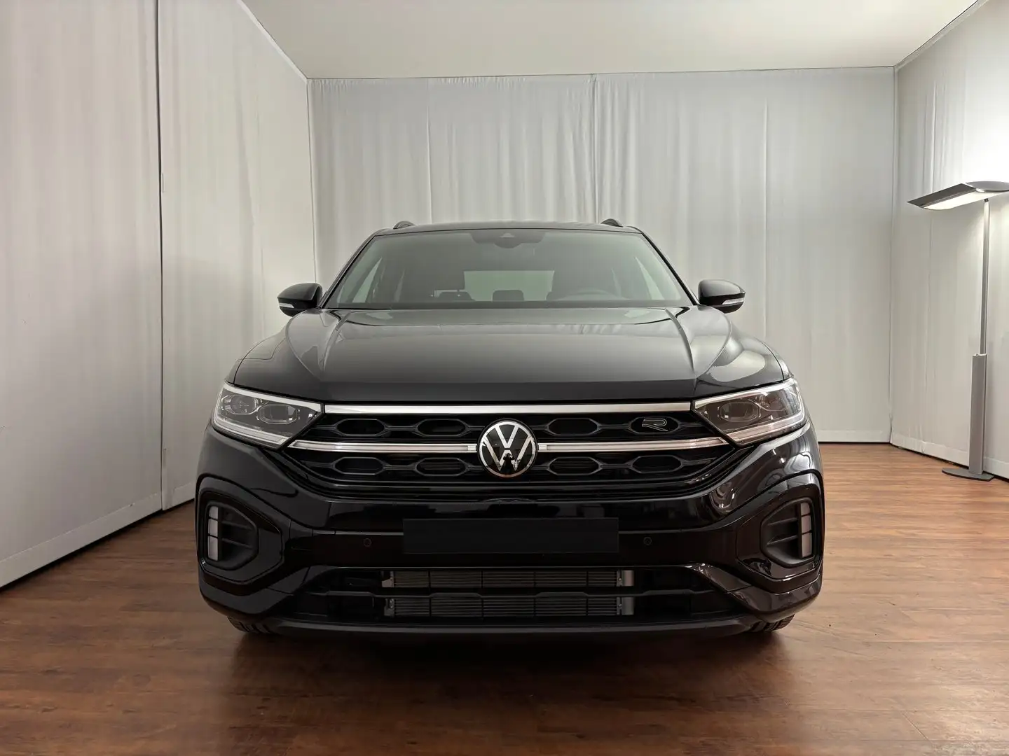Vehicle image, number 8
