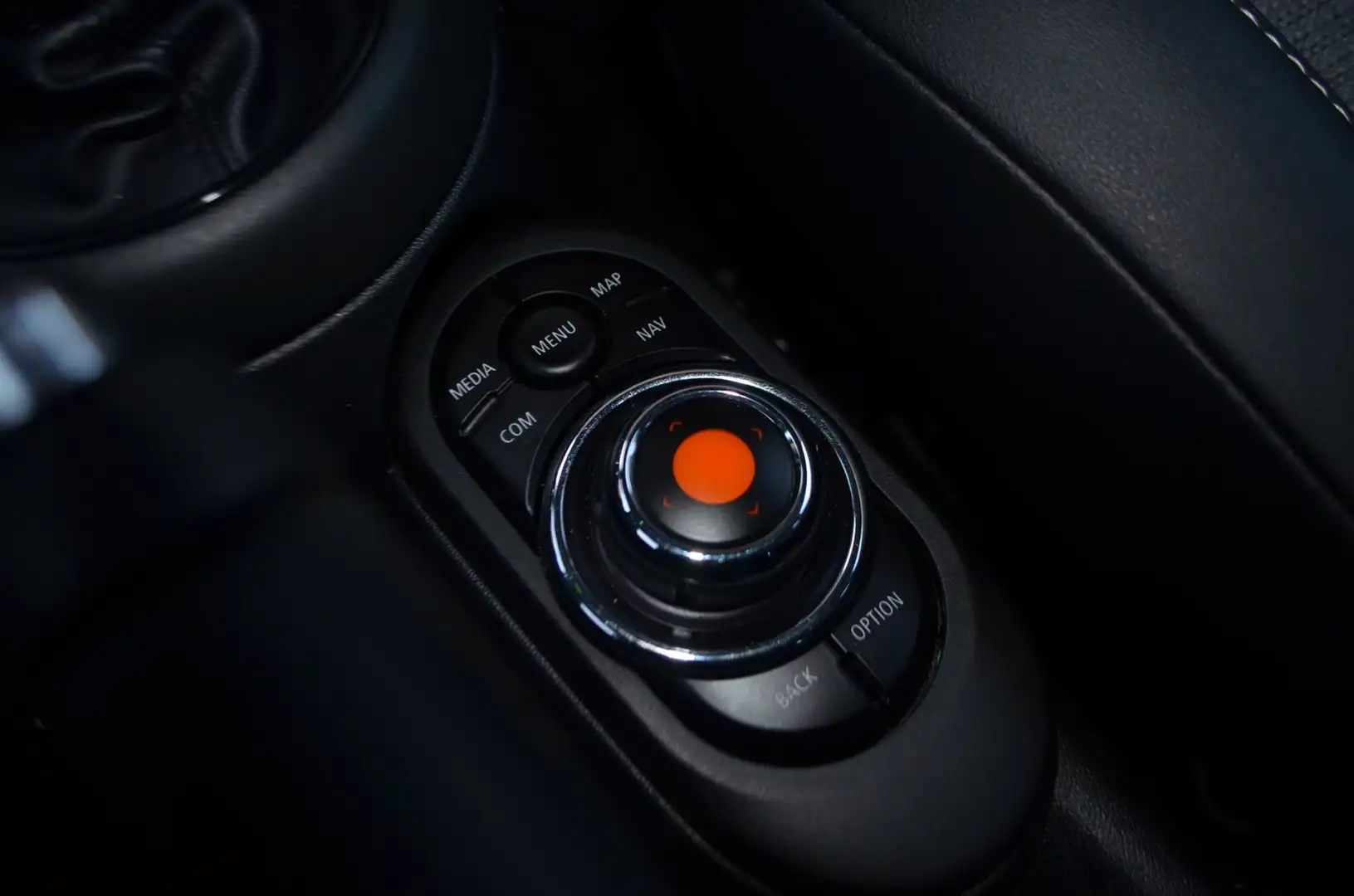Vehicle image, number 17
