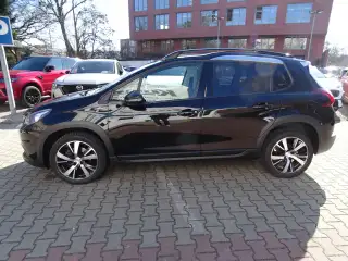 Vehicle image thumbnail, number 2