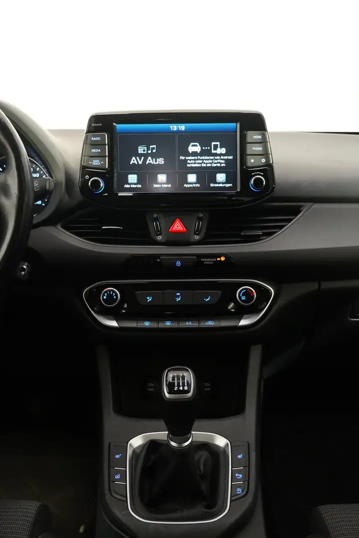 Vehicle image, number 15