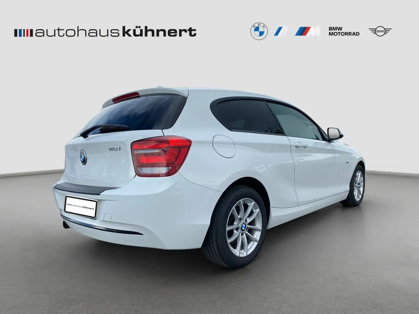 Vehicle image, number 6