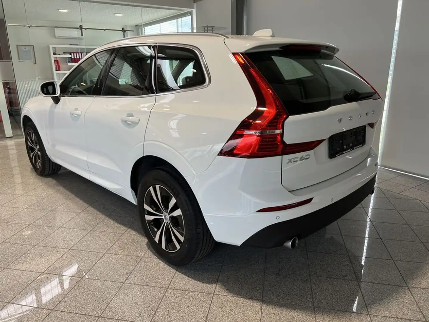 Vehicle image, number 3