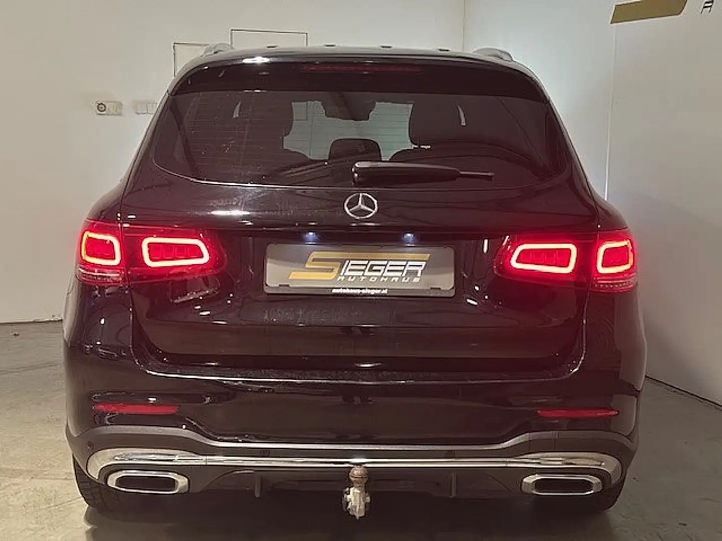 Vehicle image, number 4