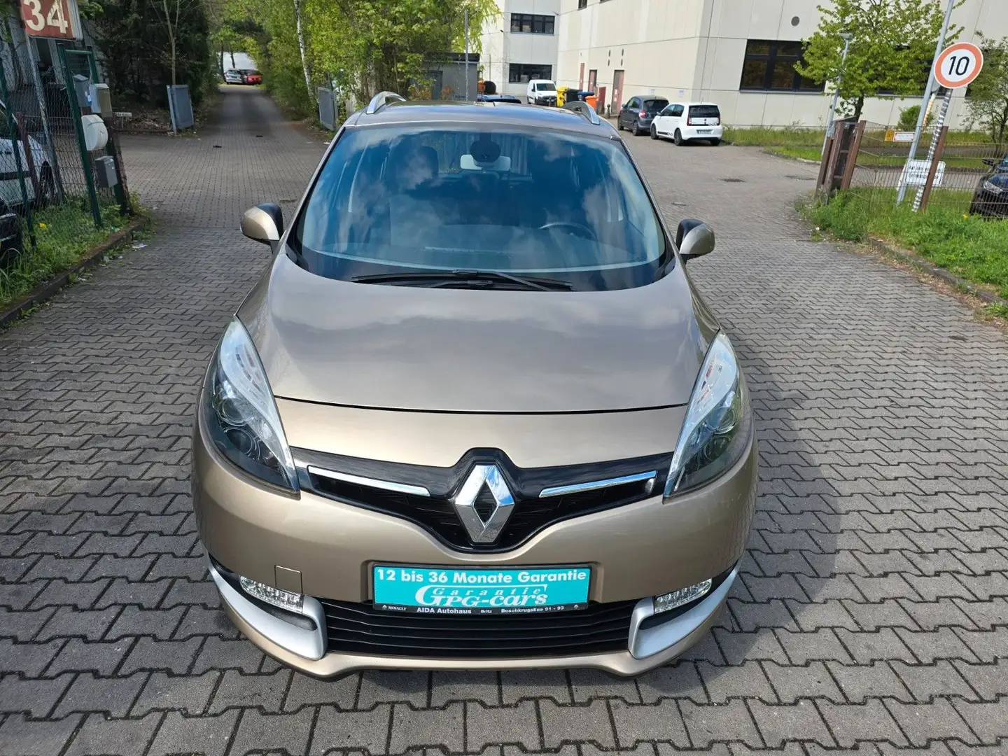 Vehicle image, number 2