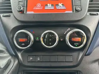 Vehicle image thumbnail, number 18