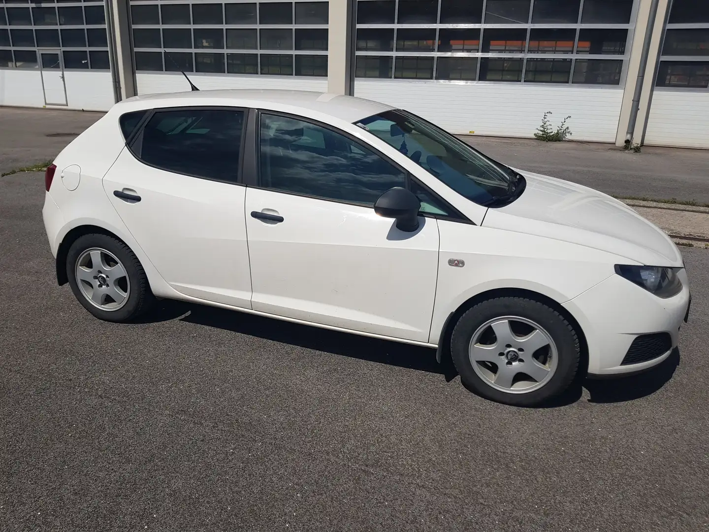 Vehicle image, number 3