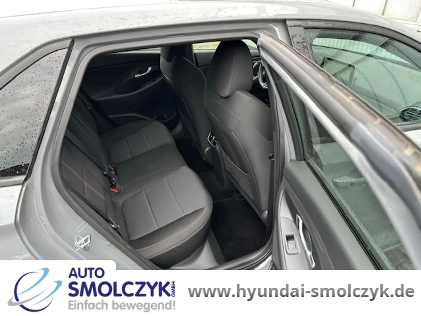 Vehicle image, number 8
