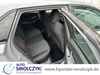 Vehicle image thumbnail, number 8
