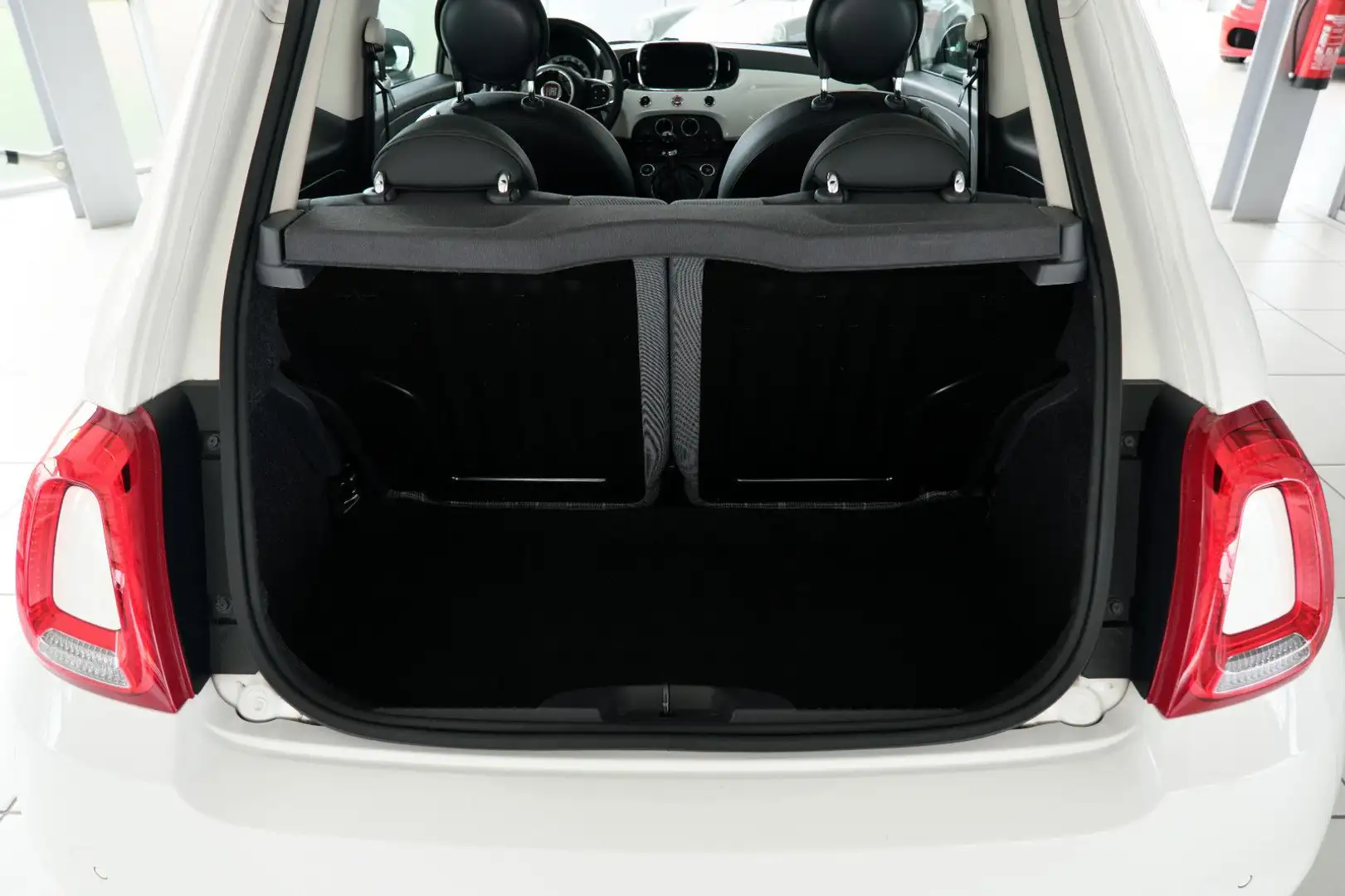 Vehicle image, number 19