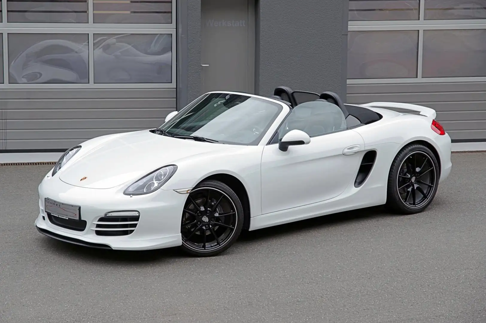 Vehicle image, number 19